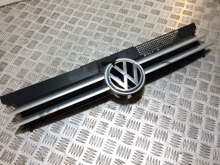 Volkswagen Golf IV (1998 - 2005) 1J0853655G Верхняя решетка радиатора — фото 1