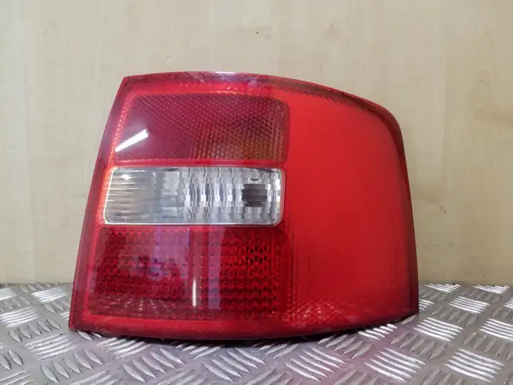 Audi A6 Allroad C5 (2000 - 2006) 4B9945096F3FZ Задний фонарь в кузове — фото 1