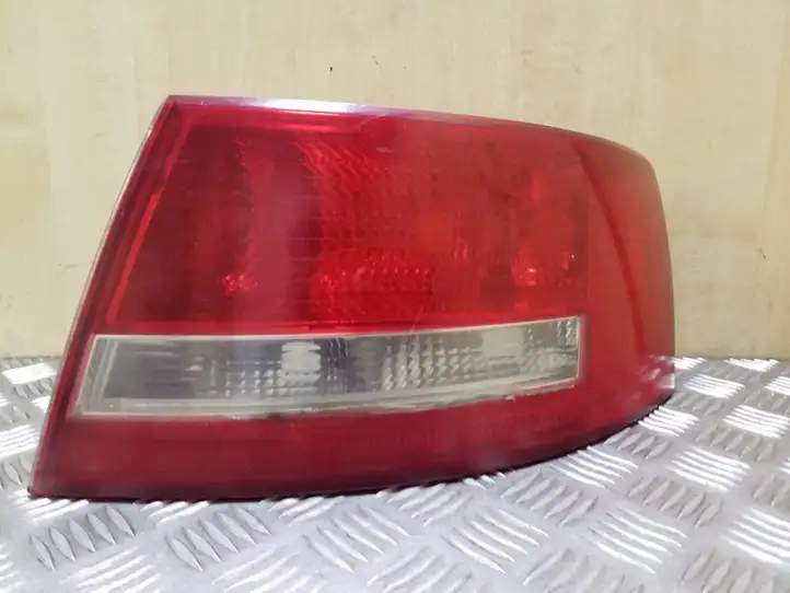 Audi A6 S6 C6 4F (2004 - 2008) 4F5945096D Задний фонарь в кузове — фото 1