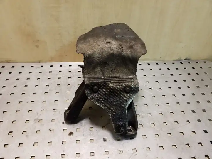 Audi A4 S4 B8 8K (2007 - 2011) 8K0199308AP Кронштейн двигателя — фото 3