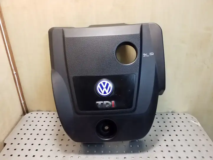 Volkswagen Golf IV (1998 - 2005) 038103925AJ Крышка двигателя декоративная — фото 1