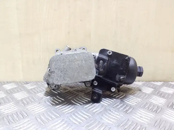 Ford Focus (2011 - 2015) 9687911280C Кронштейн масляного фильтра — фото 1