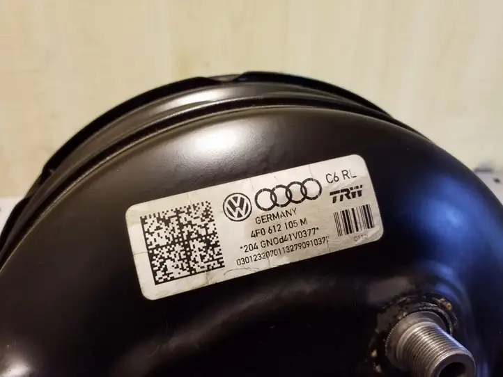 Audi A6 S6 C6 4F (2008 - 2011) 4F0612105M Вакуумный усилитель тормозов — фото 3