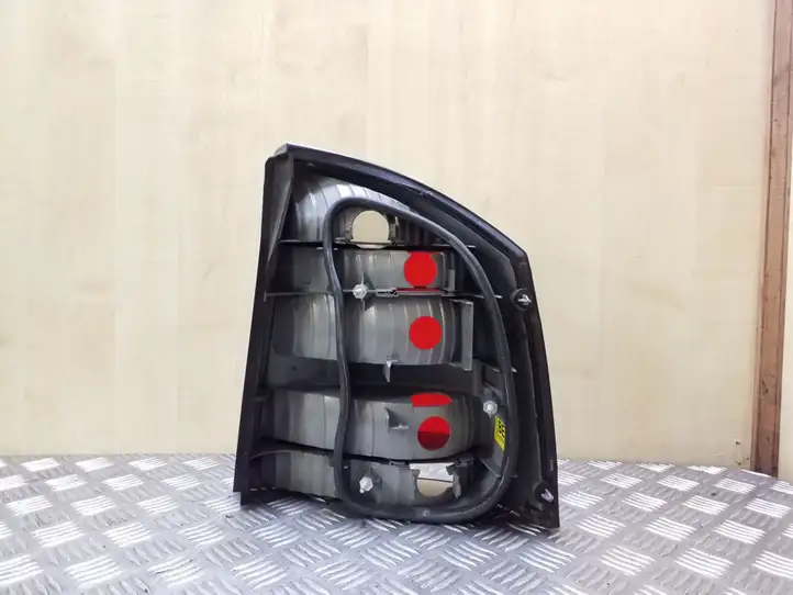 Opel Vectra C (2002 - 2005) 13157646 Задний фонарь в кузове — фото 6