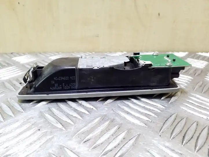 BMW X5 E70 (2006 - 2013) 63316972974 Задняя подсветка — фото 3