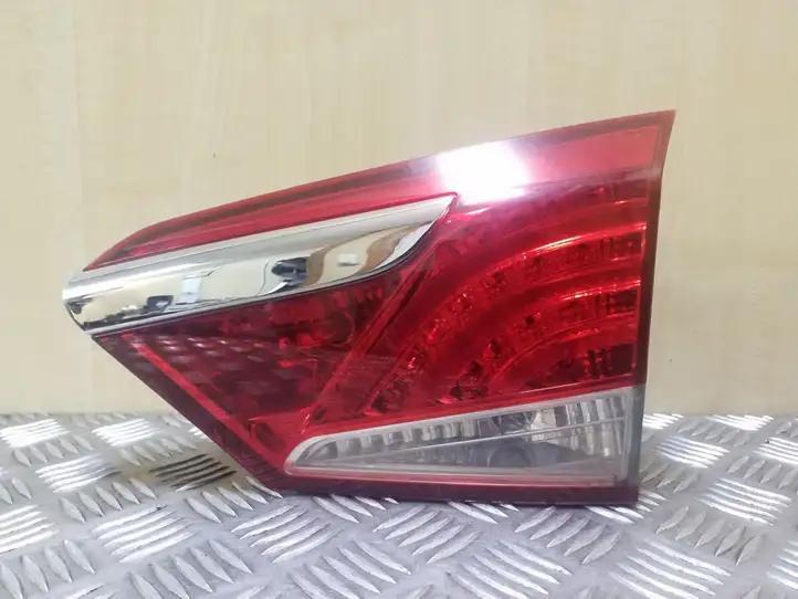 Hyundai i40 (2011 - ) 924043Z0 Задний фонарь в крышке багажника — фото 1