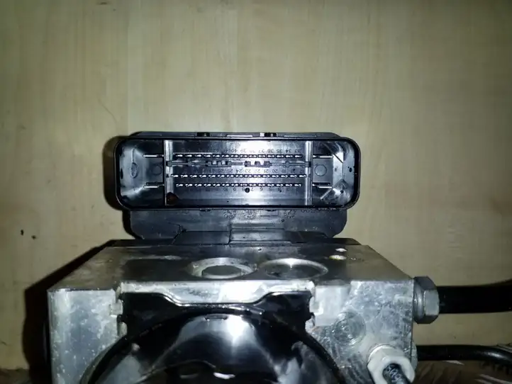 Land Rover Freelander 2 - LR2 (2006 - 2010) AG9N2C405CA ABS блок — фото 6