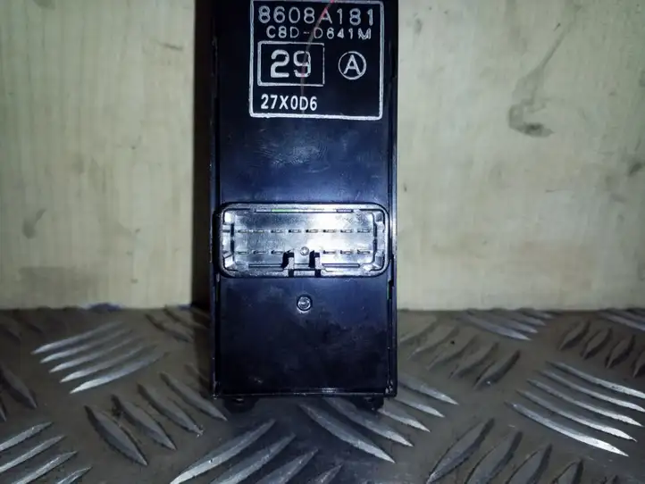 Peugeot 4007 (2007 - 2012) 8608A181 Кнопка стеклоподъемников — фото 3