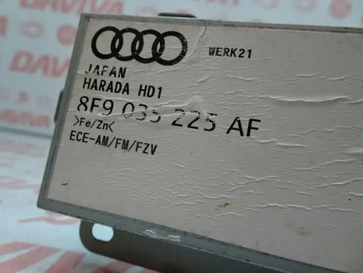 Audi A6 S6 C6 4F (2004 - 2008) 8E9035225AF Усилитель антенны — фото 4