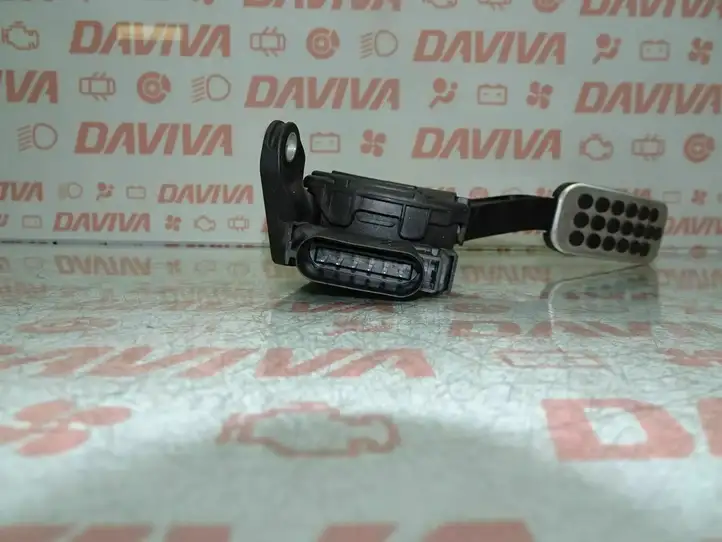 Ford Fiesta (2009 - 2012) 8V21-9F836-AB Педаль акселератора — фото 3