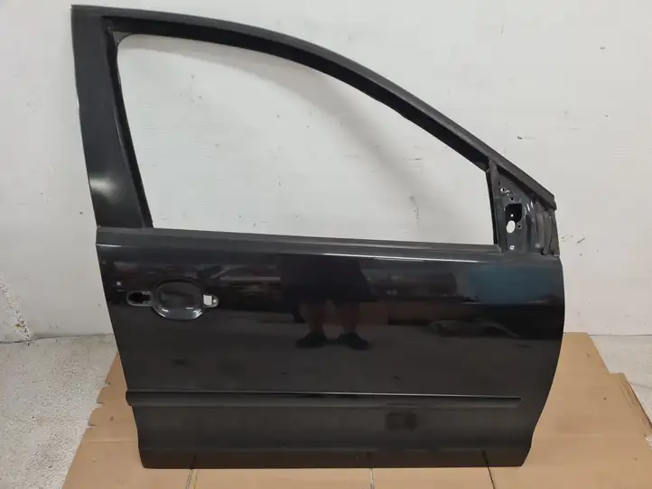 Volkswagen Polo (2005 - 2009) Дверь — фото 1