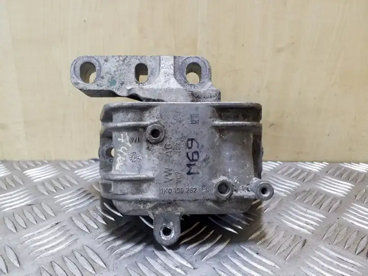 Volkswagen Touran I (2003 - 2010) 1K0199262BA Опора двигателя — фото 6