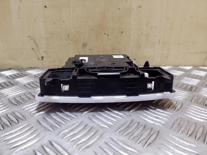 BMW 3 F30 F35 F31 (2012 - 2018) 9288214 Передняя подсветка — фото 4