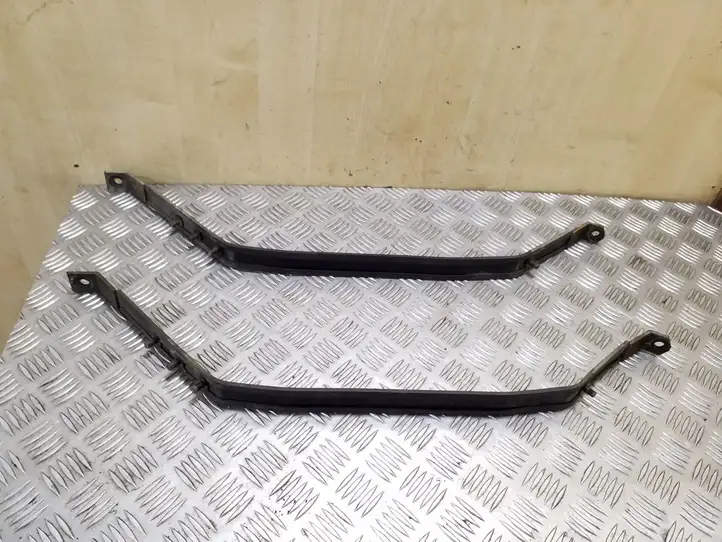 Subaru XV I (2011 - 2018) Кронштейн топливного бака — фото 1