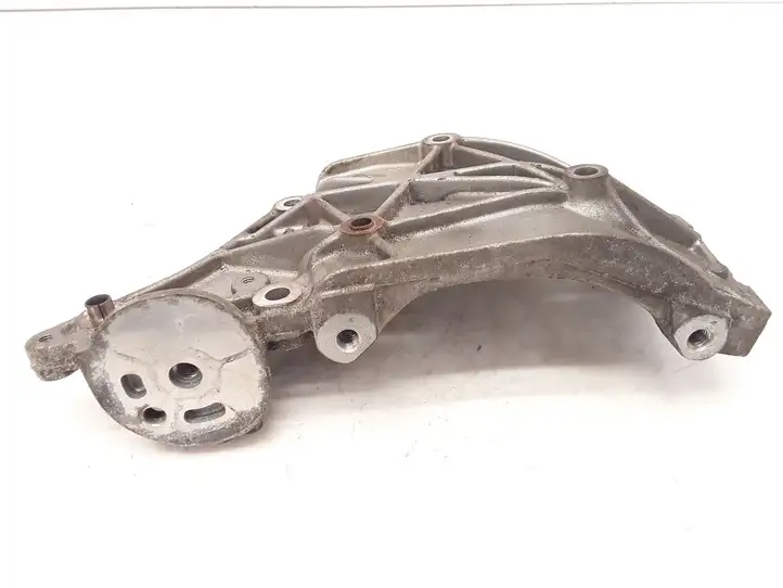 Citroen C4 I Picasso (2006 - 2013) 9650034280 Кронштейн генератора — фото 2
