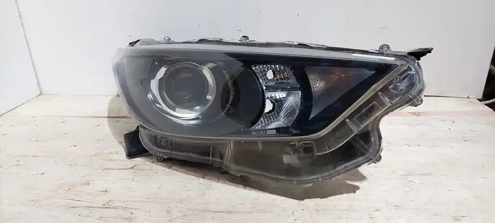 Toyota Yaris XP210 (2020 - ) Передняя фара — фото 4