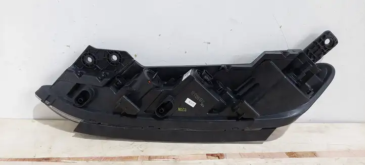 Hyundai Kona I (2017 - 2022) 92208J9000 Передняя фара — фото 7