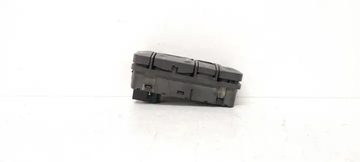 Opel Vectra C (2002 - 2005) 687833988 Блок кнопок стеклоподъемников — фото 5