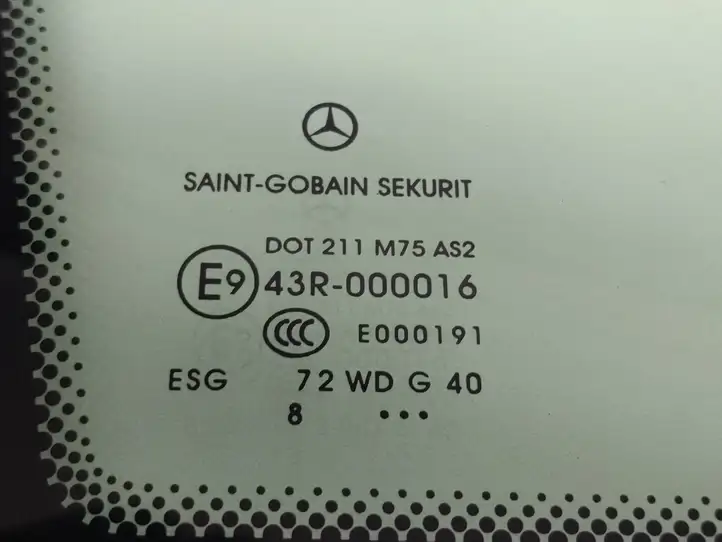 Mercedes-Benz Vito Viano W639 (2003 - 2010) A6396736805 Треугольное стекло кузова — фото 3