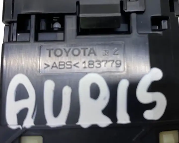 Toyota Auris E180 (2012 - 2018) 3131F52 Включатель зеркал — фото 4