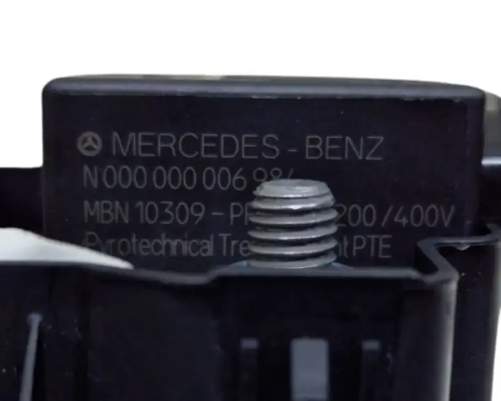 Mercedes-Benz C W205 (2014 - 2021) N000000006984 Реле защиты аккумулятора — фото 5