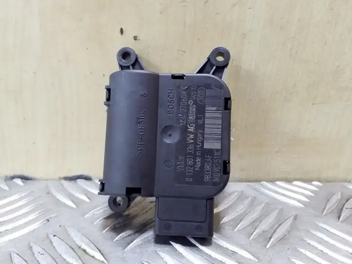 Volkswagen Tiguan (2007 - 2011) 0132801336 Двигатель задвижки потока воздуха — фото 1