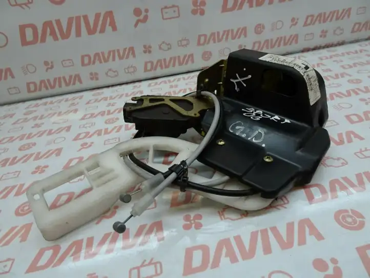 Kia Sportage (2008 - 2010) 814201F010 Замок задней двери — фото 1