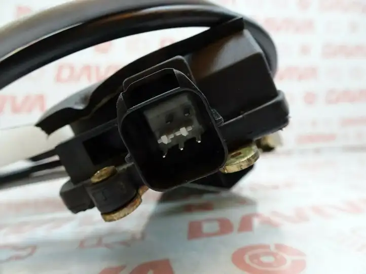 Kia Sportage (2008 - 2010) 814201F010 Замок задней двери — фото 5