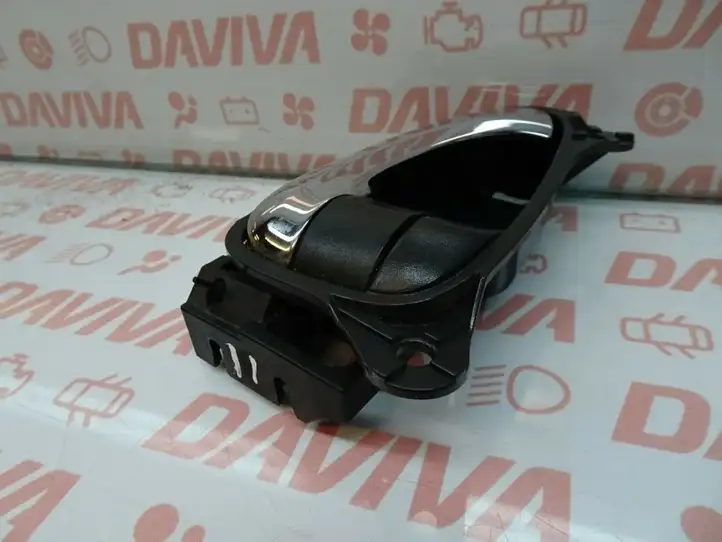 Toyota RAV 4 (XA30) (2006 - 2016) Внутренняя ручка двери — фото 3