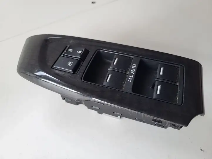 Honda Accord (2008 - 2016) Другие включатели / ручки/ переключатели — фото 1