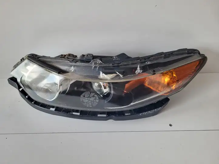 Honda Accord (2008 - 2016) Передняя фара — фото 8