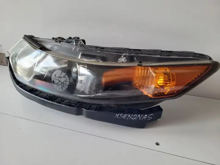 Honda Accord (2008 - 2016) Передняя фара — фото 9