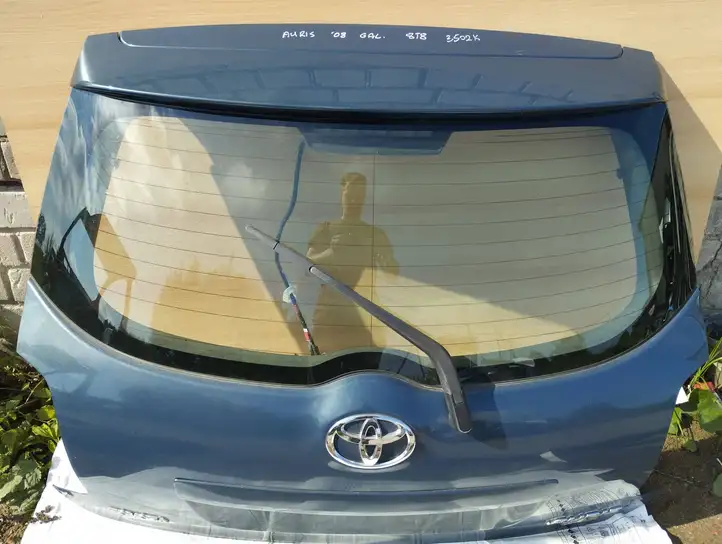 Toyota Auris 150 (2006 - 2012) Крышка багажника — фото 13