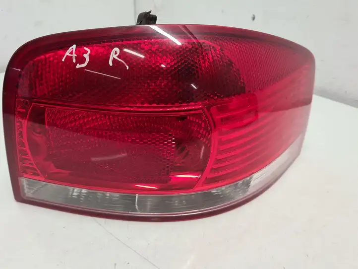 Audi A3/S3 8P (2003 - 2005) 8P0945096 Задний фонарь в кузове — фото 1