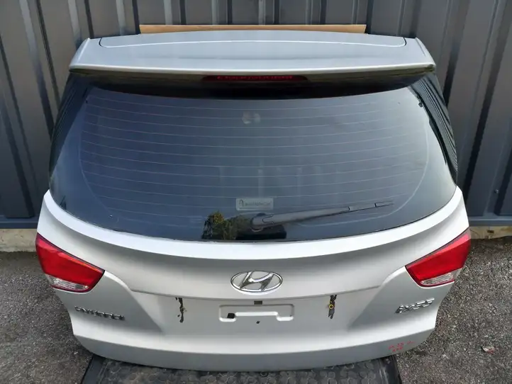 Hyundai ix35 (2009 - 2013) Крышка багажника — фото 1