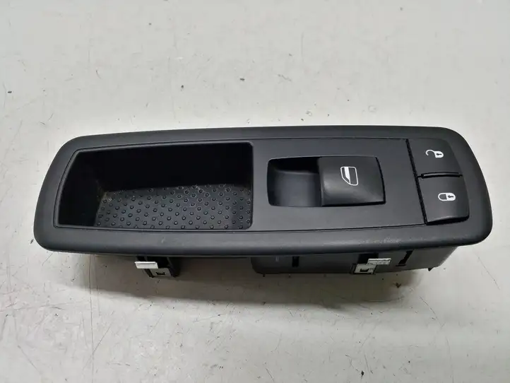 Chrysler Town & Country V (2010 - 2016) 04602544AF Блок кнопок стеклоподъемников — фото 1
