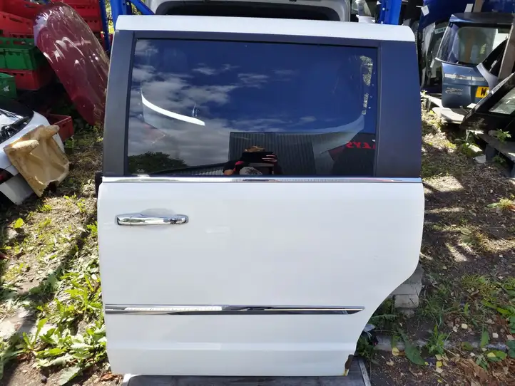 Chrysler Town & Country V (2010 - 2016) Боковая раздвижная дверь — фото 1