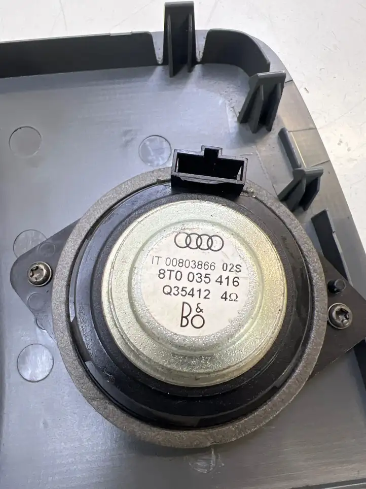 Audi A5 8T 8F (2011 - 2016) 8T0035405D Решетка динамика задней полки — фото 4