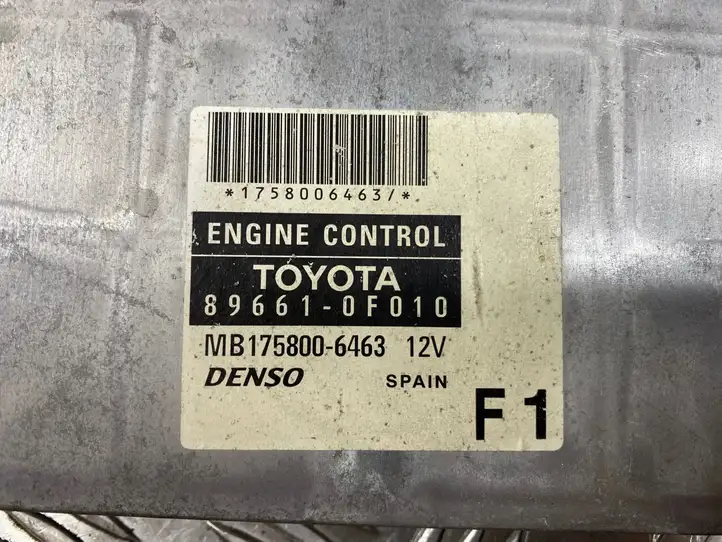 Toyota Corolla Verso AR10 (2004 - 2009) 896610F010 Блок управления двигателем (ЭБУ) — фото 4