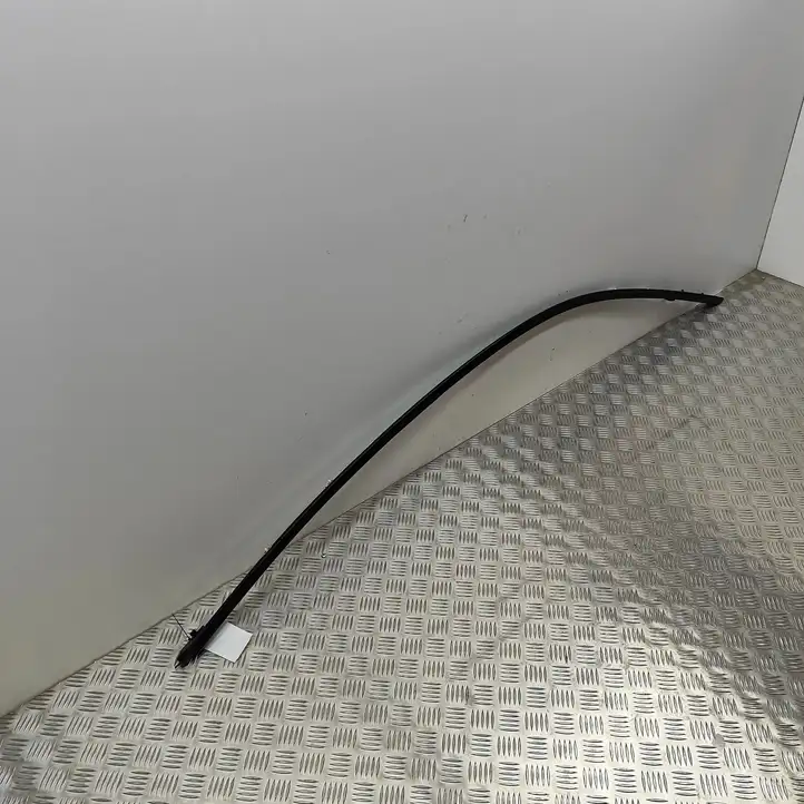 BMW 4 F36 Gran coupe (2014 - 2017) 7332538 Молдинг крыши — фото 2