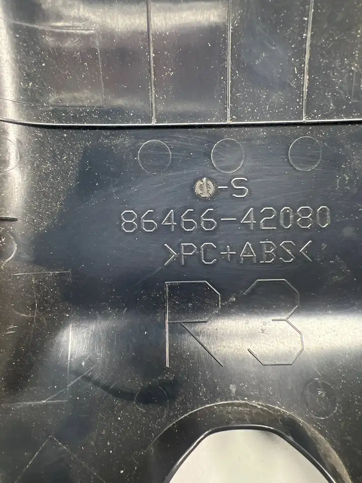 Toyota RAV 4 (XA40) (2012 - 2018) 8646642080 Накладка зеркала заднего вида — фото 3
