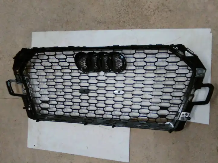 Audi A4 S4 B9 (2015 - 2019) 8W0853651BD Передняя решетка — фото 1