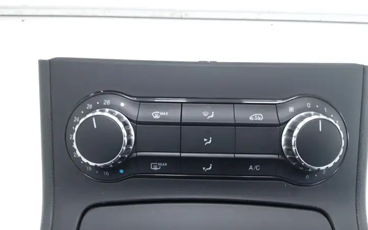 Mercedes-Benz B-class W246 (2011 - 2014) A2466800410 Центральная консоль — фото 4