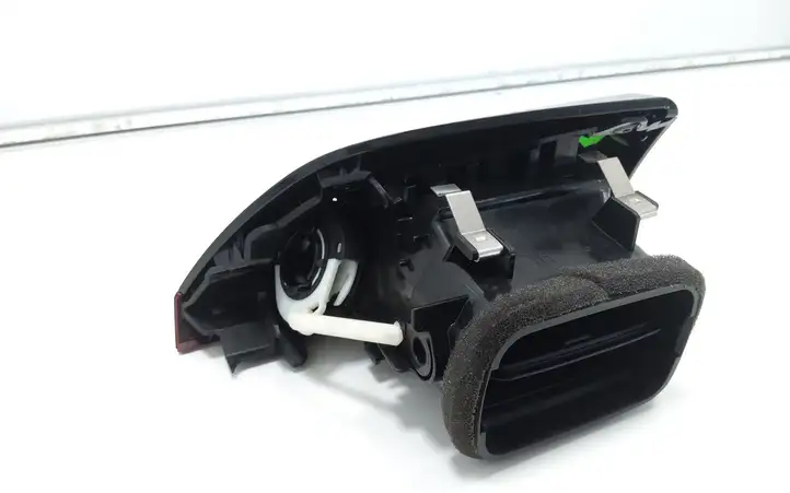 BMW 1 F20 F21 (2011 - 2019) 9205355 Боковой воздушный дефлектор — фото 3