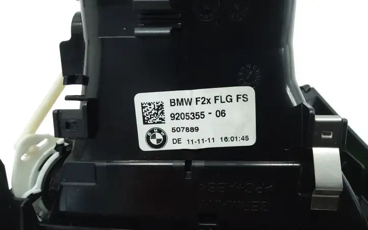 BMW 1 F20 F21 (2011 - 2019) 9205355 Боковой воздушный дефлектор — фото 4