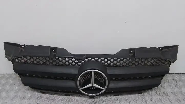 Mercedes-Benz Sprinter W906 (2006 - 2018) A9068800385 Передняя решетка — фото 1