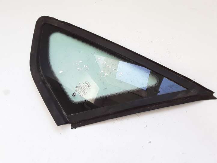 Ford Focus (2011 - 2015)  BM51A297B00A Маленькое стекло 