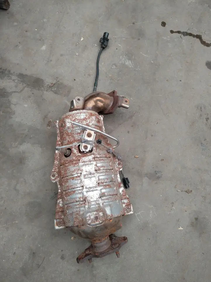 Honda Civic IX (2011 - 2017) Катализатор / DPF / FAP — фото 4