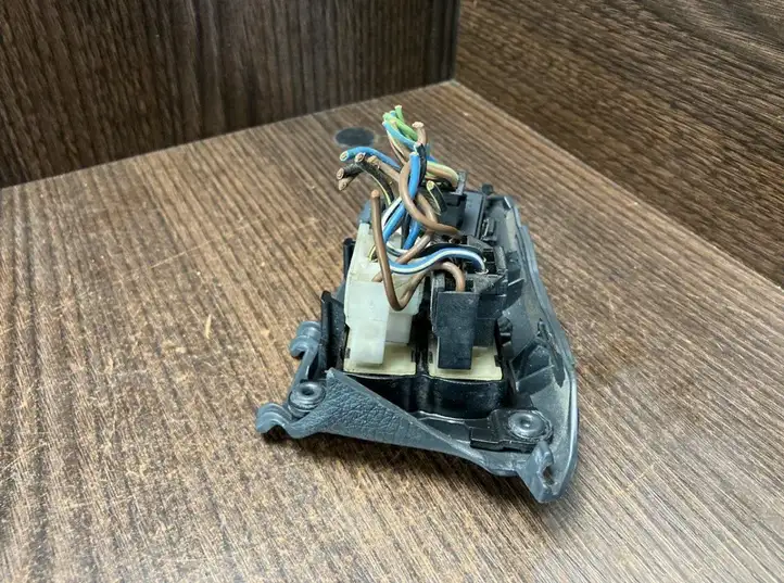 Mercedes-Benz Sprinter W901 W902 W903 W904 (1995 - 2007) 9017270428 Блок кнопок стеклоподъемников — фото 5