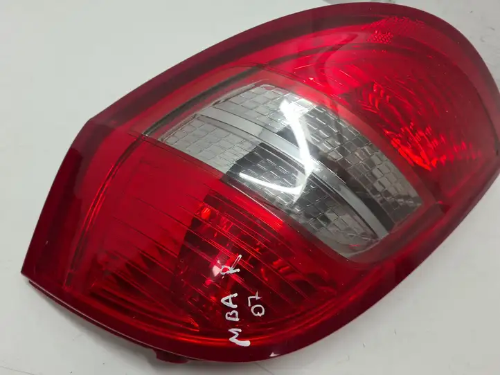 Mercedes-Benz A W169 (2004 - 2012) 89075862 Задний фонарь в кузове — фото 3